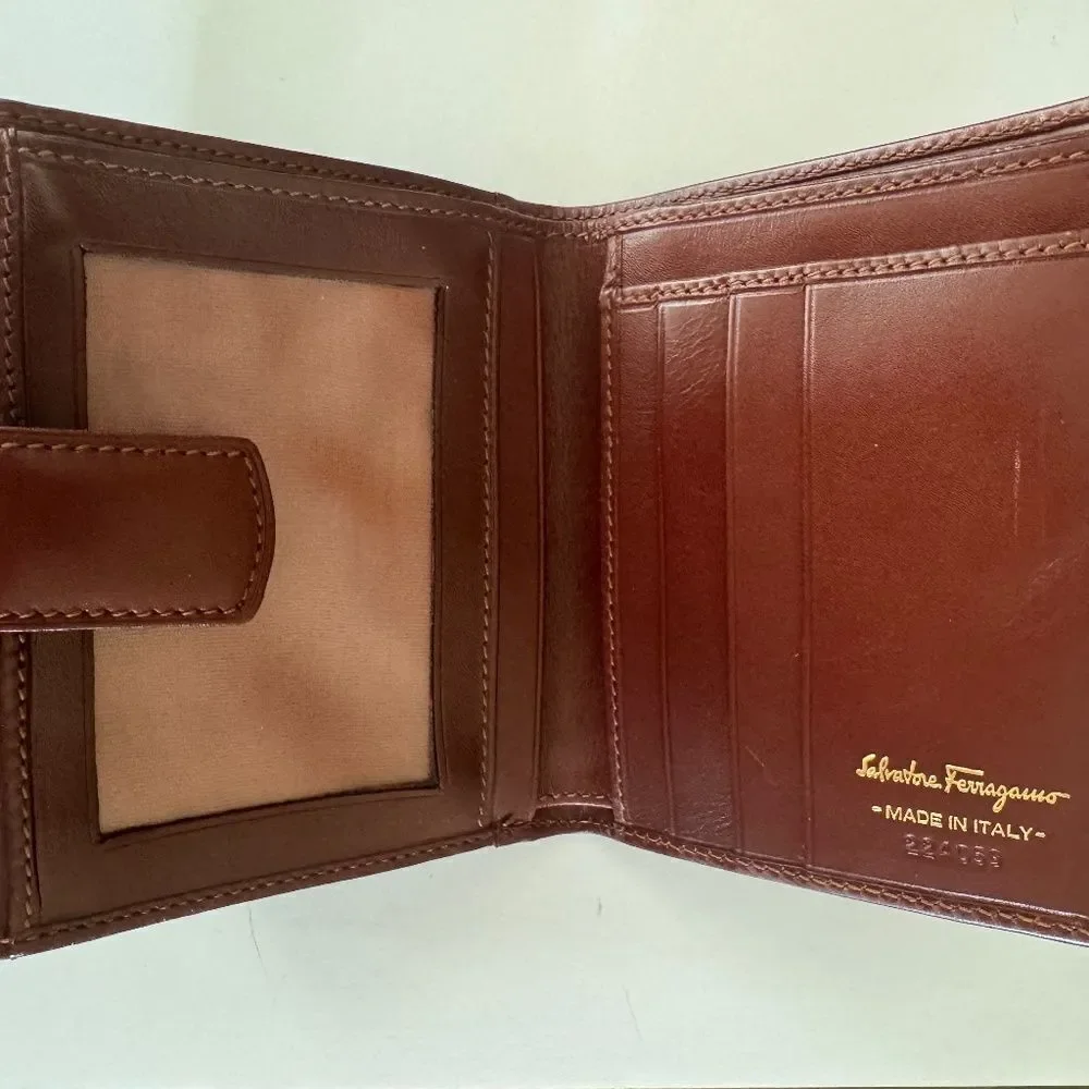 Salvatore Ferragamo Brown Leather Vintage Bi-Fold Wallet w/ Gancini Closure